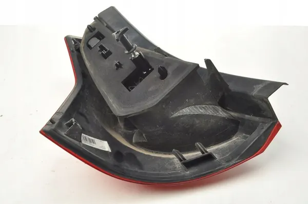 LÁMPARA TRASERA DERECHA DACIA SANDERO 8200734824 image 4