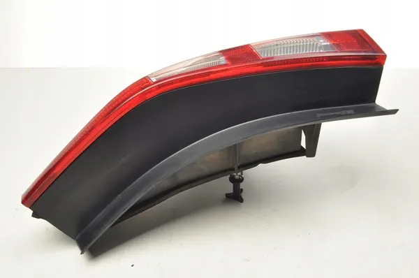 LÁMPARA TRASERA DERECHA DACIA SANDERO 8200734824 image 8