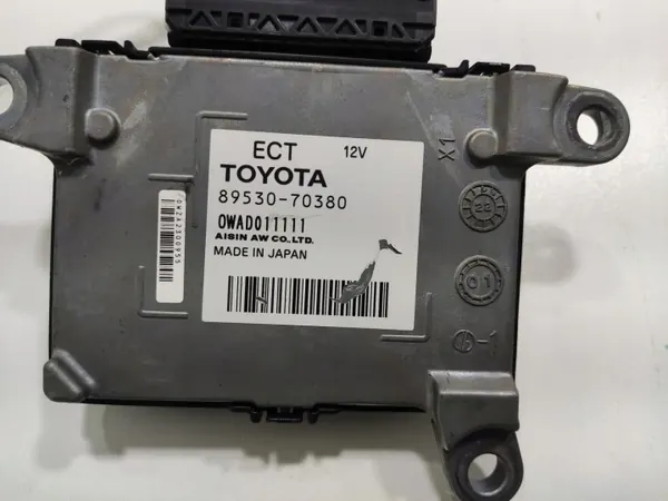 Módulo control caja OEM 89530-70380 Toyota Aygo X image 4