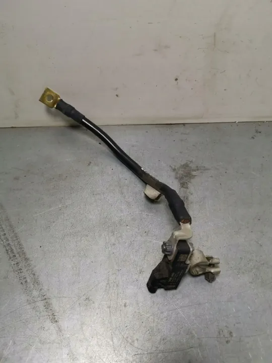 Pinza pirotécnica Seat Arona OEM 0199350500 image 2