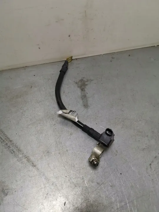 Pinza pirotécnica Seat Arona OEM 0199350500 image 3