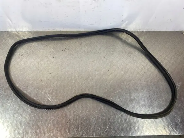 Joint de hayon OEM FOB48410 pour Jeep Grand Cherokee image 2