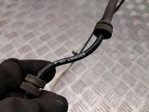 Capteur ABS avant Tesla Model S 2013 OEM 600916700A image 5