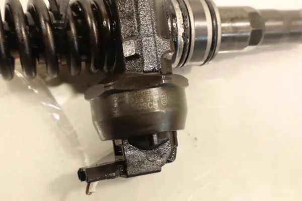 OEM 0414720313 Insprutare för Volkswagen Golf V image 7