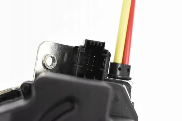 Trunk Lock A2117400036 Mercedes W211 S211 Kombi image 5