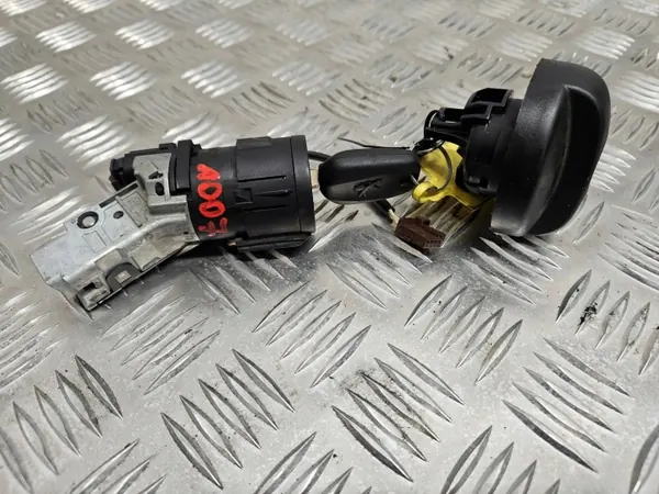Peugeot 208 2015 Ontsteekschakelaar OEM 9663123380 image 3