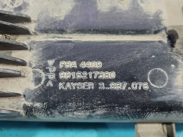 Aktivkohlefilter Peugeot 508 II 18- 1.6 PureTech OEM 9815217380 image 3