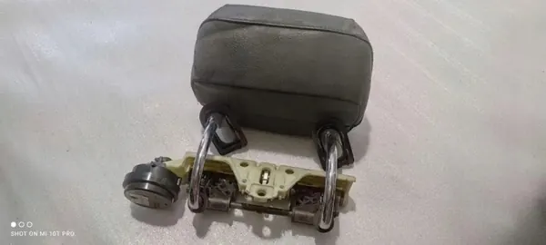 Motor de reposacabezas OEM 2219700125 Mercedes W221 image 5