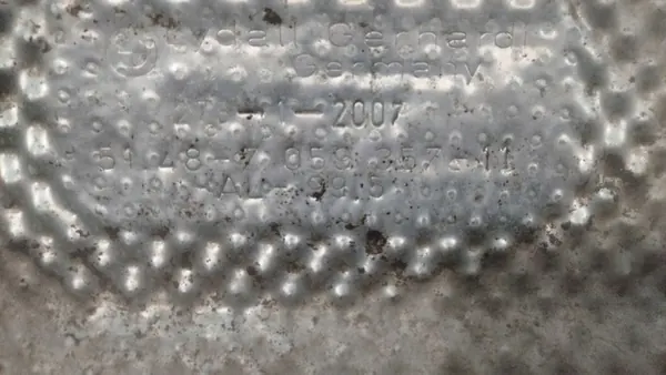 Avgasskydd BMW 3 E90 E91 OEM 7059357 image 8