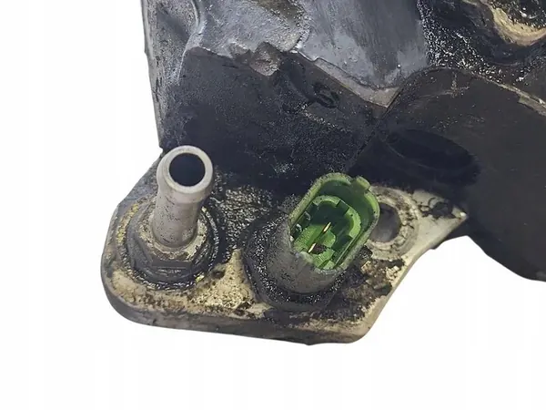 Bomba de combustível TOYOTA AURIS (_E15_) 1.36L diesel 2007 2210033040 image 6