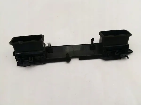 Mitsubishi Outlander III grillskydd OEM 8055A051 image 5
