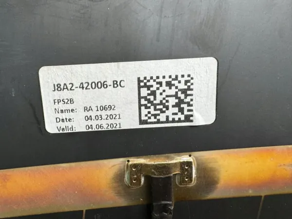 Land Rover Range Rover Velar achterruit OEM J8A242006BC image 5