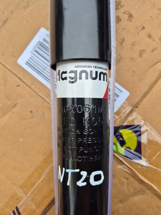 MAGNUM AGX061MT Takaiskunvaimentin Astra H/Zafira image 3
