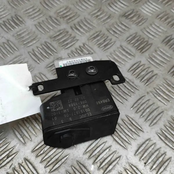 A/C laajennusventtiili Porsche Taycan 2021 image 5