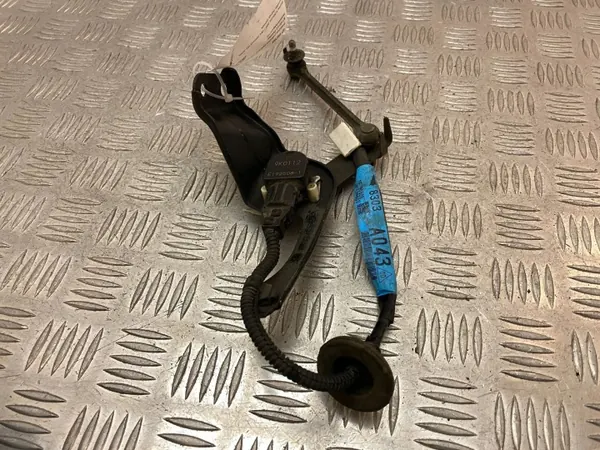 Capteur suspension pneumatique avant UTO48756 Mitsubishi Outlander image 4