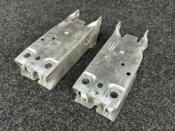 MINI COOPER F55 F56 F57 Främre Krockzon Vänster Höger 51117406389 image 3