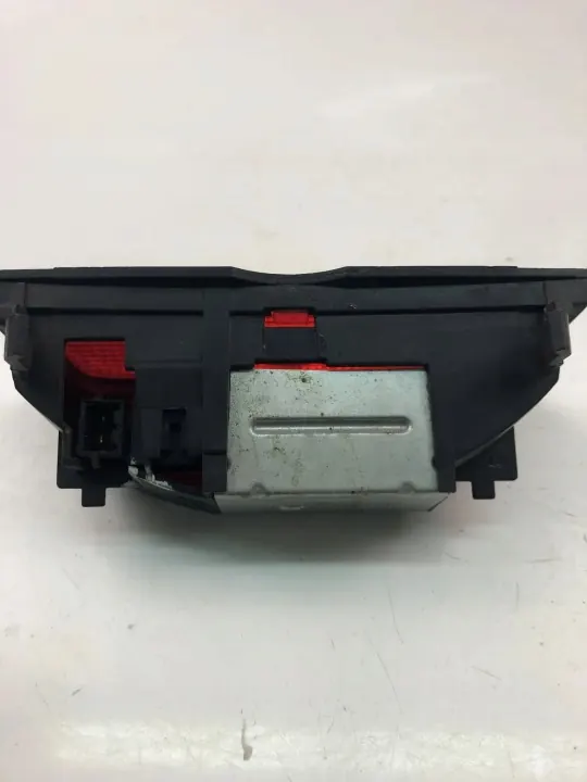 Feu Stop Volvo V70 II OEM 3512325 - Occasion image 3