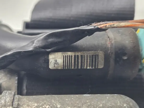 Cinturón de seguridad delantero derecho OEM KUGA MK2 M9ME 0474 image 9