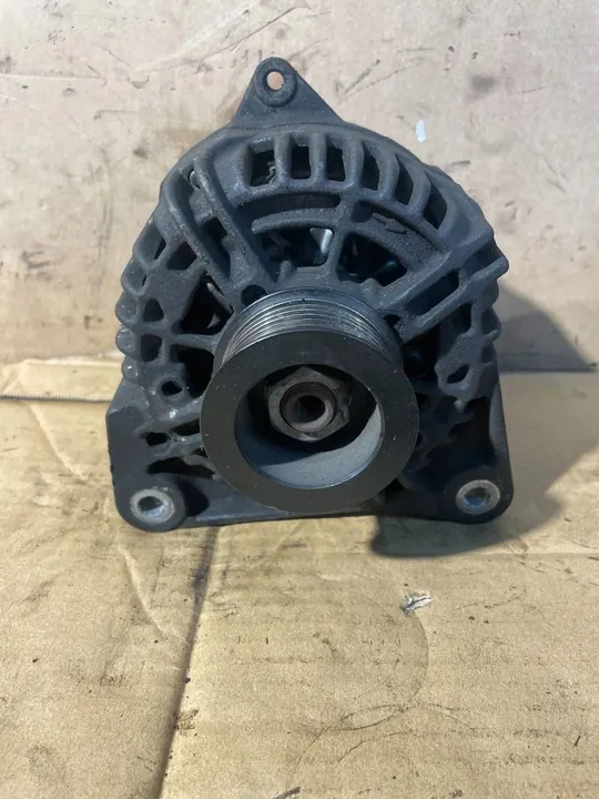 Generaattori Renault Clio III 2008 OE 82 00 660 037 image 4