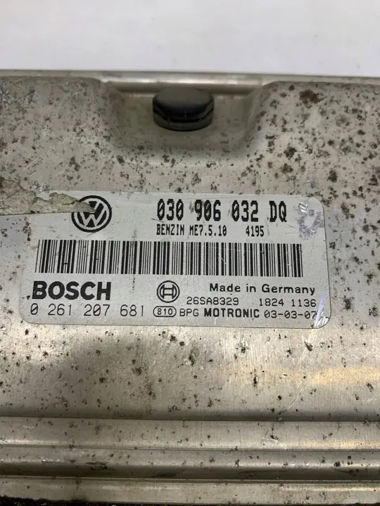 Contrôleur de moteur VAG 030906032DQ 0261207681 image 2