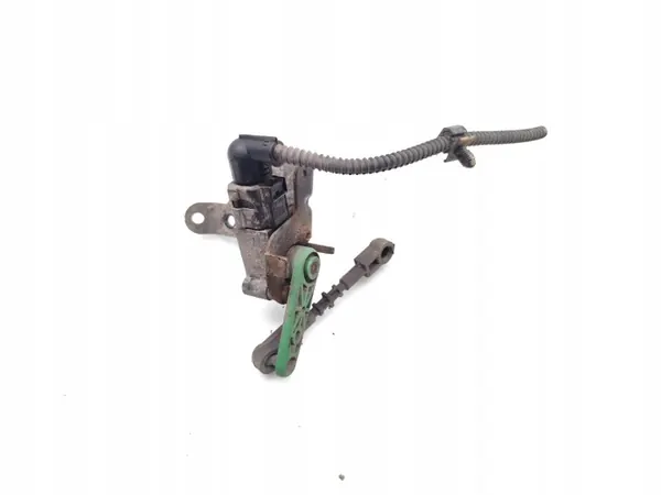 Skoda Karoq Taka-akselin Valonohjaussensori OEM image 2