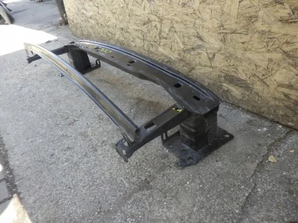 Skoda OE Framstötfångarbalk OEM 5E3807109 Begagnad image 4