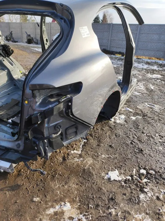 Garde-boue quart arrière gauche CWIARTKA Alfa Romeo 159 image 3