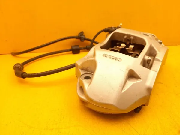 Oikea etujarrusatula Mercedes-Benz GLB x247 AMG A35 OEM image 5