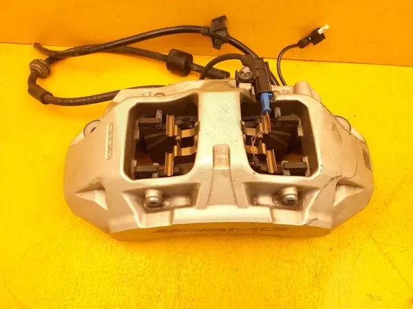 Oikea etujarrusatula Mercedes-Benz GLB x247 AMG A35 OEM image 6