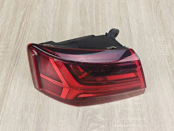 Luz trasera LED izquierda Audi A6 C7 Sedan 4G5945095E image 2