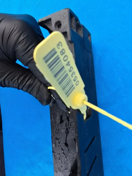 Höger kylarfäste BMW F20 F30 F32 F36 F34 OEM 8625437 image 5