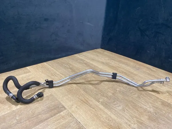 Tuyau d'huile transmission HK837R081ED Jaguar F-Pace X761 image 1