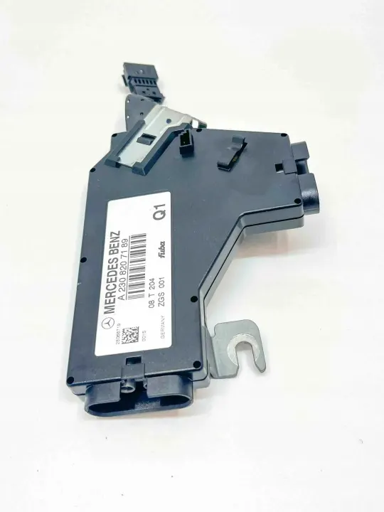 Mercedes-Benz Antenneversterker OEM A2308207189 image 4