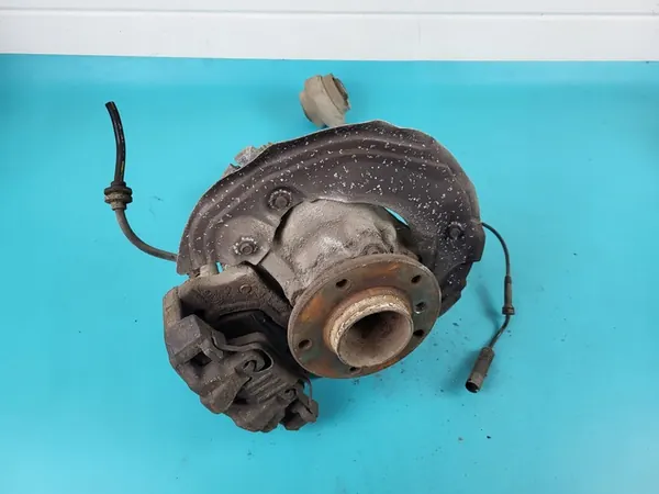 BMW E90 E91 08r 318 320 D Assemblaggio mozzo anteriore destro image 2