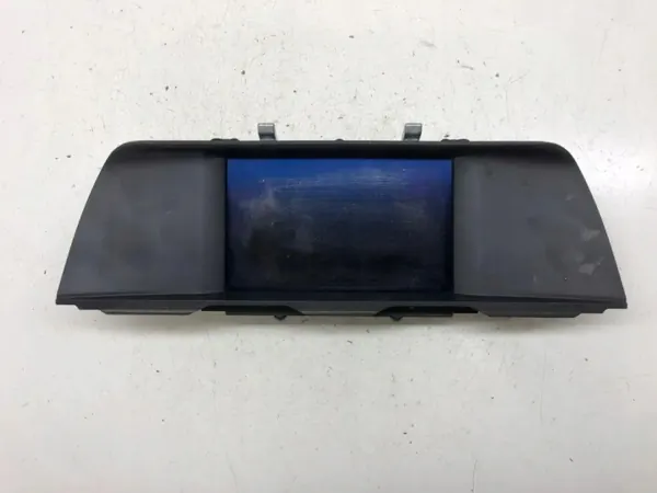BMW 5 F10 navigointinäyttö OEM 6550924787101 image 2