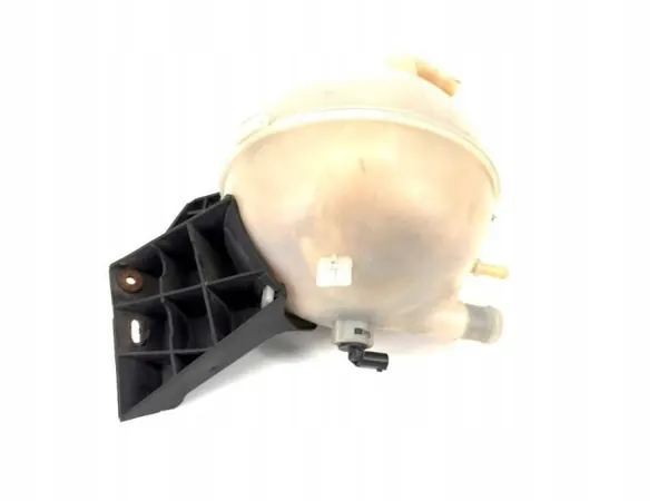Koelvloeistofreservoir Mercedes Vito Viano W639 OEM 6395010203 image 3