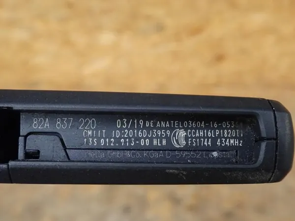 AUDI A1 82A 1.0 TFSI 18- Sytytyskytkin Avainsarja 5Q1905865A image 5