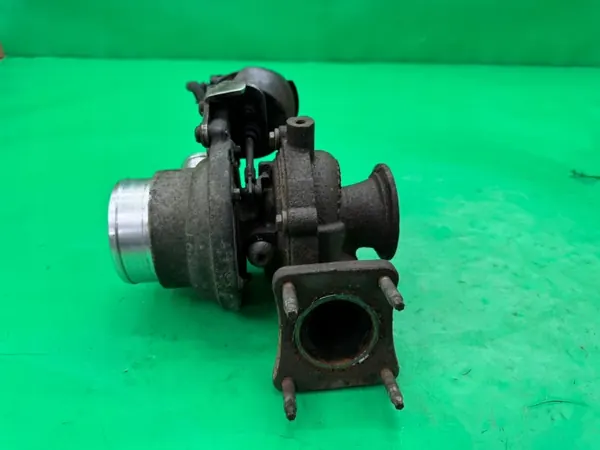 Turboahdin OEM 31312713 Volvo S60 II V60 2.0D:lle image 4