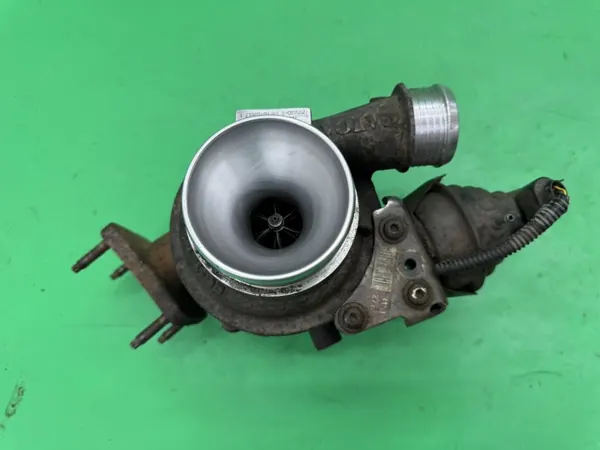 Turboahdin OEM 31312713 Volvo S60 II V60 2.0D:lle image 8