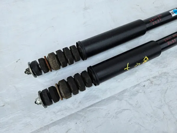 Set di Ammortizzatori Posteriori Dacia Sandero III image 3