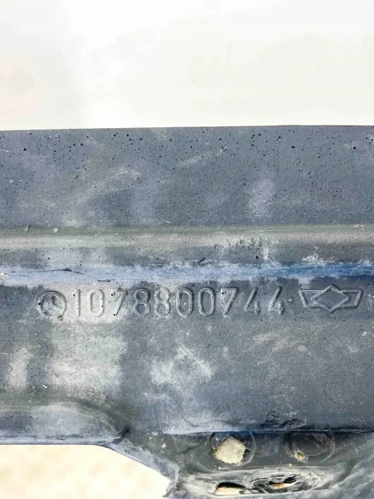 Mercedes-Benz SL R107 Frontstoßstangen-Teil A1078800744 image 9