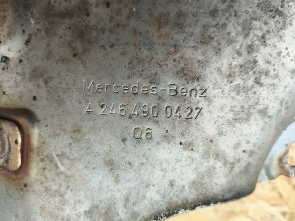 Punta de escape derecha Mercedes OEM A2464900427 image 3