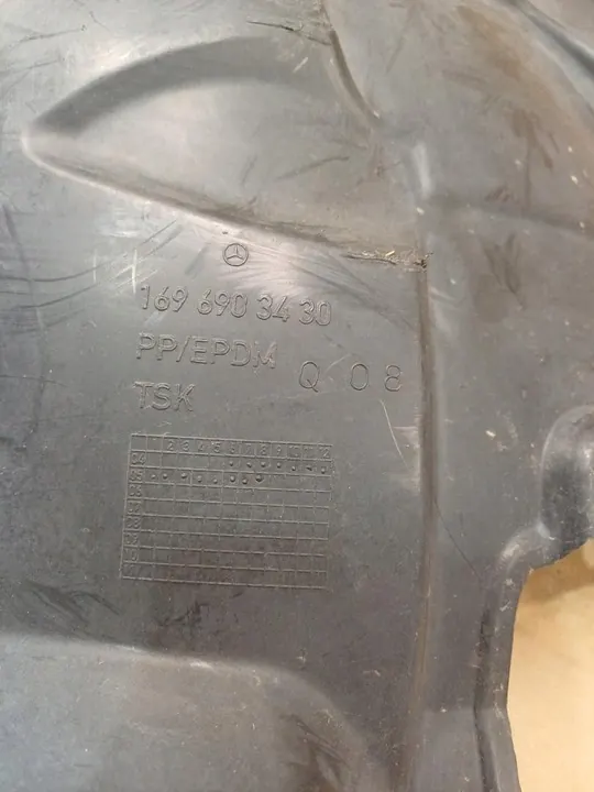 Mercedes W169 Right Front Wheel Arch image 4
