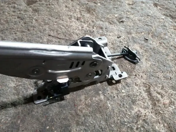 Handbromsspak OEM 1Z1711303C för Skoda Octavia II image 5