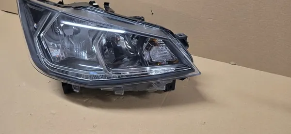 SEAT IBIZA V ARONA Farol Dianteiro Direito image 2