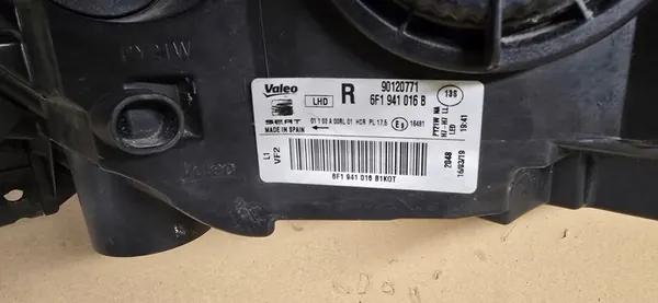 SEAT IBIZA V ARONA Farol Dianteiro Direito image 7