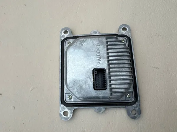 Módulo Sensor Farol Esquerdo SSANGYONG KORANDO IV 19R image 3