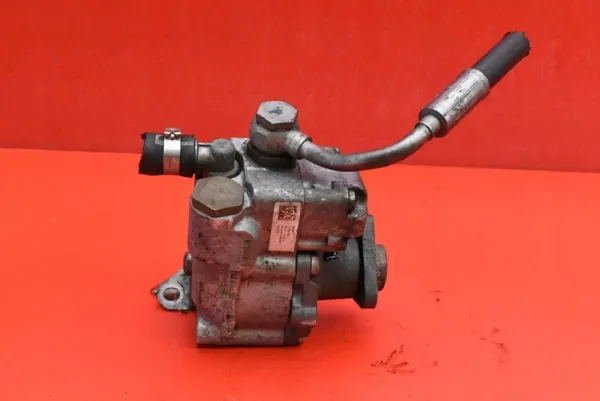 Bomba dirección asistida 6780848 BMW E60 E61 2.0D 177CV LIFT 07-10 image 5