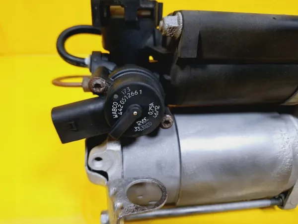 Compresseur suspension air Audi A6 C5 OEM DRC90692 image 8