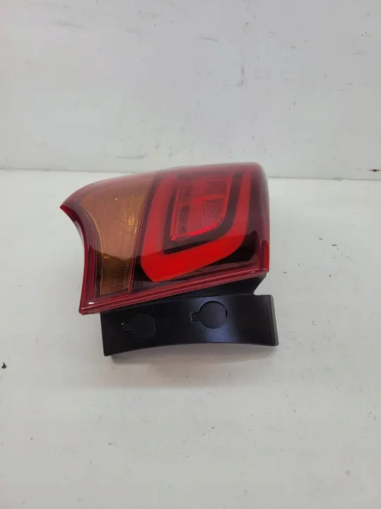Luz trasera izquierda Hyundai Santa Fe image 3